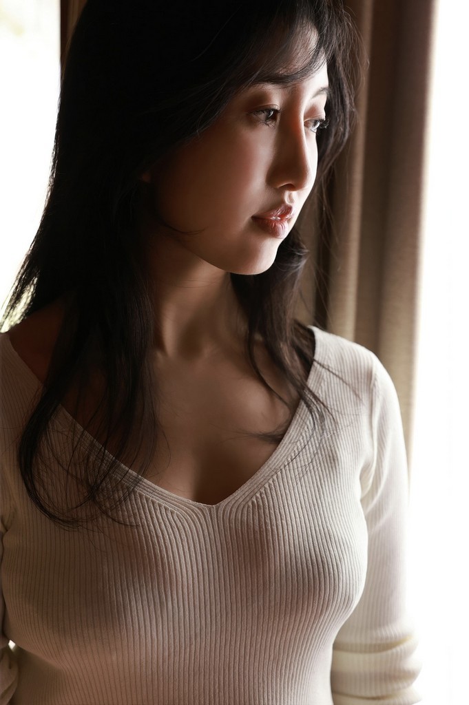 Julia gallery image