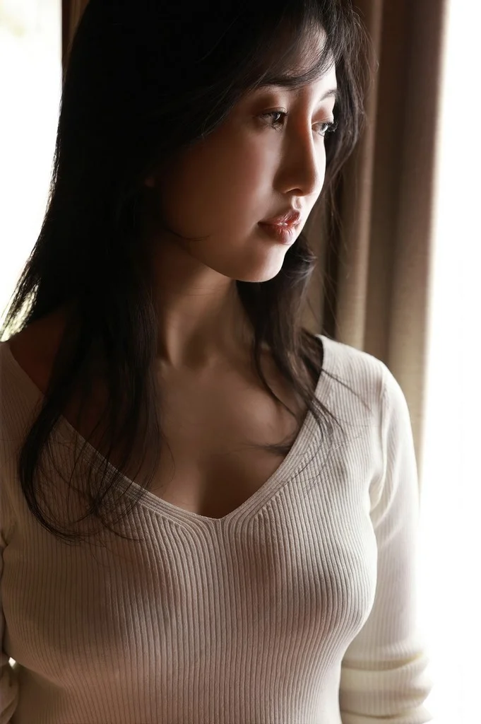 Julia gallery image